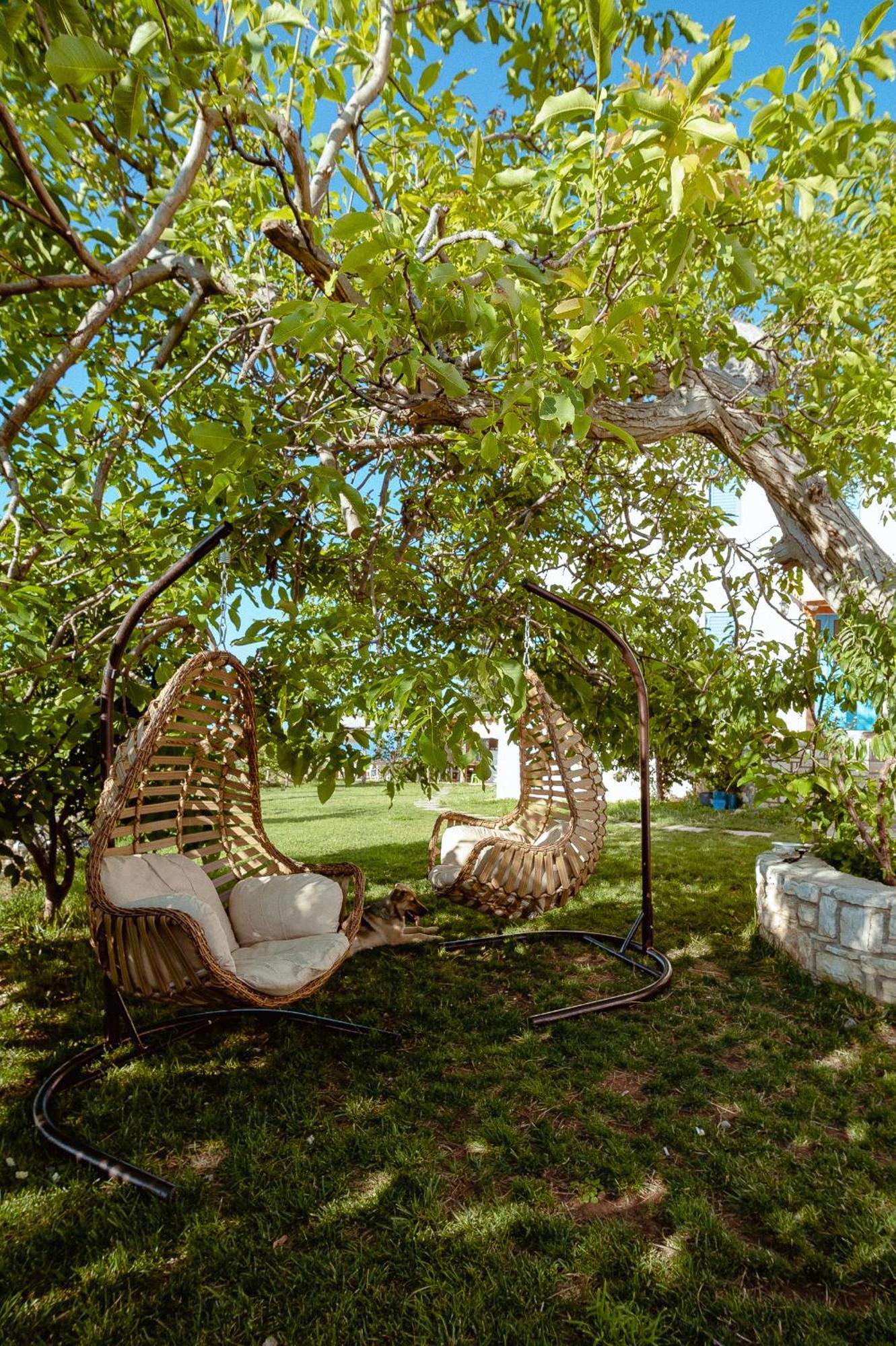 Alex Boutique Himara