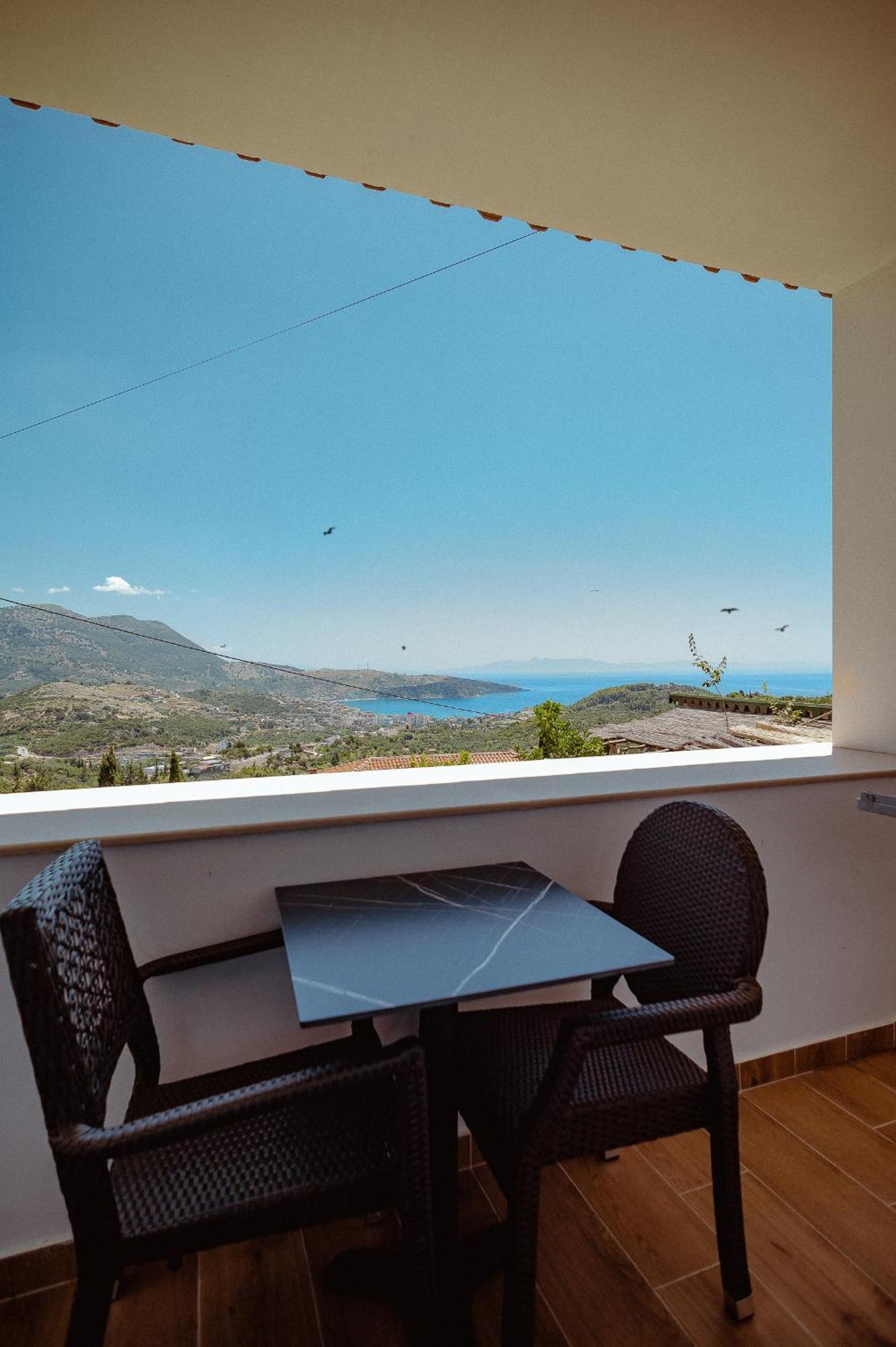 Alex Boutique Himara